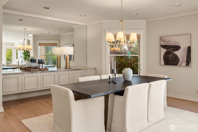 4640 95th Avenue NE, Yarrow Point, WA 98004