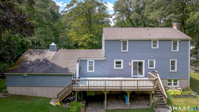 85 Oakcliff Road, Middletown, CT 06457