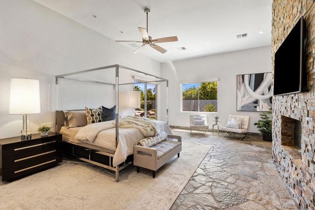 28 Clancy Lane S, Rancho Mirage, CA 92270