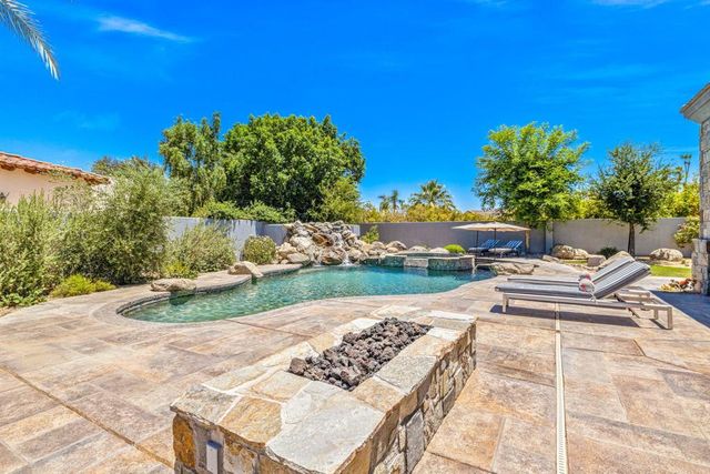 28 Clancy Lane S, Rancho Mirage, CA 92270