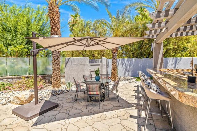 28 Clancy Lane S, Rancho Mirage, CA 92270