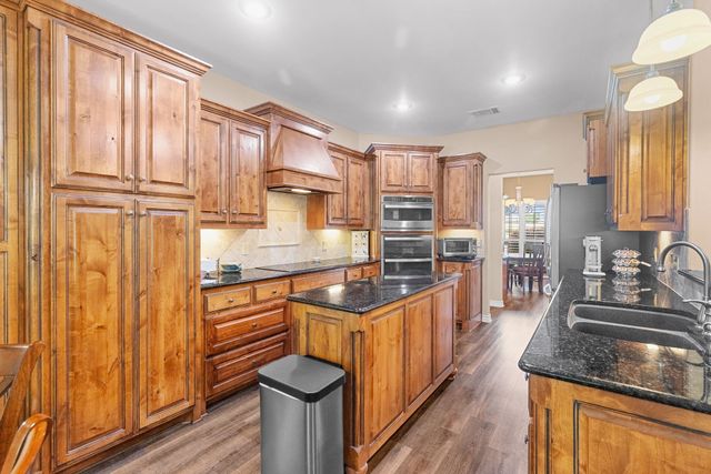 361 Rs County Road 3390, Emory, TX 75440