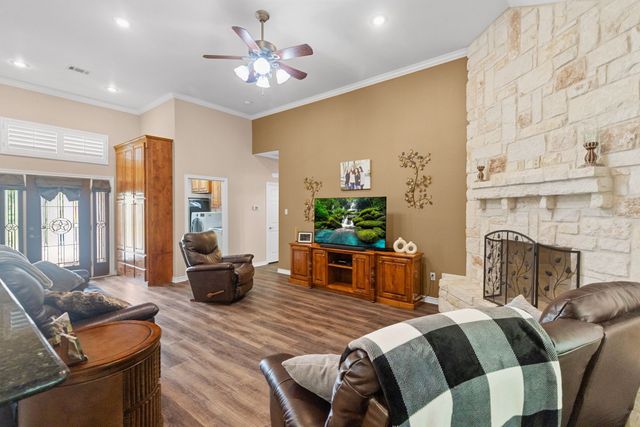 361 Rs County Road 3390, Emory, TX 75440