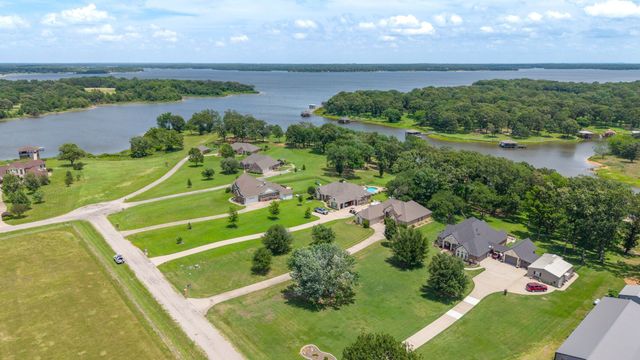 361 Rs County Road 3390, Emory, TX 75440