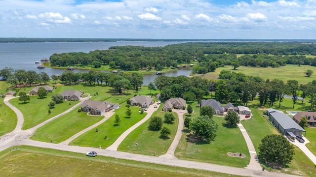 361 Rs County Road 3390, Emory, TX 75440