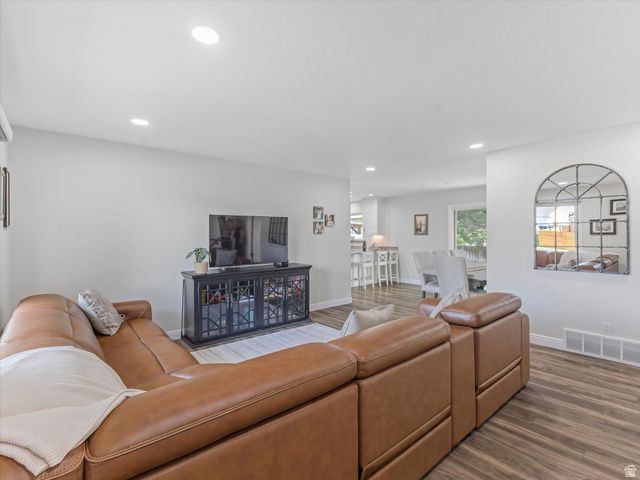 1230 E CRESTRIDGE RD, Sandy, UT 84094