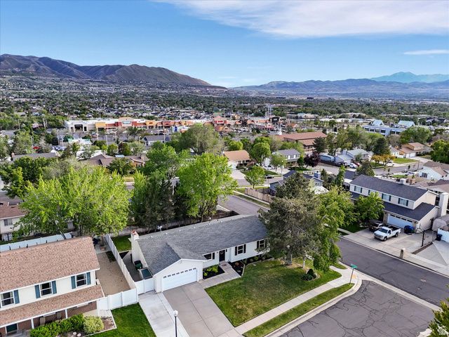 1230 E CRESTRIDGE RD, Sandy, UT 84094