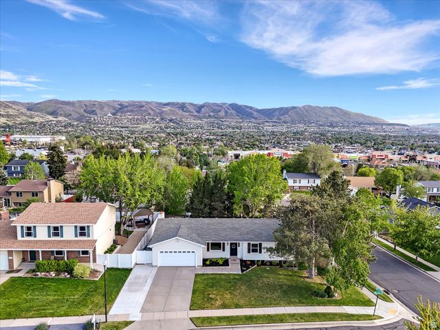 1230 E CRESTRIDGE RD, Sandy, UT 84094