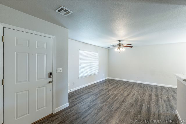 1105 W 22nd Street, Claremore, OK 74017