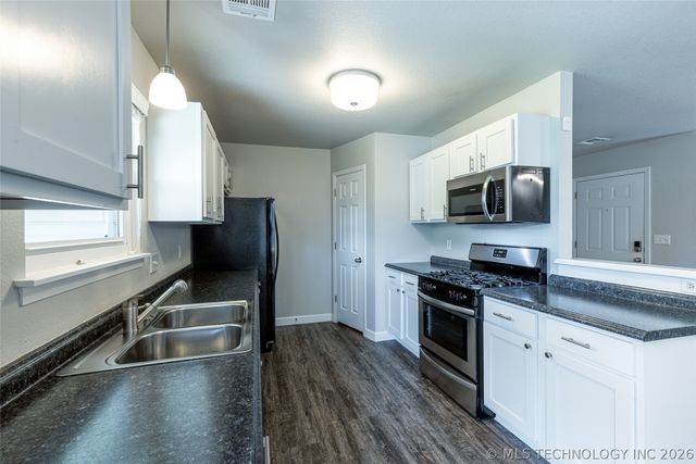 1105 W 22nd Street, Claremore, OK 74017