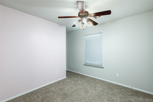 1105 W 22nd Street, Claremore, OK 74017