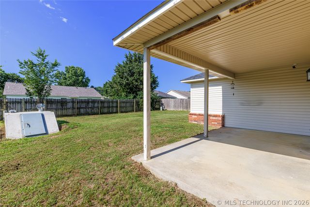 1105 W 22nd Street, Claremore, OK 74017
