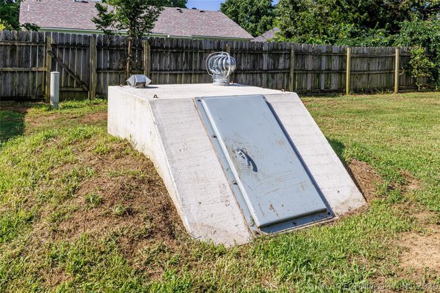1105 W 22nd Street, Claremore, OK 74017