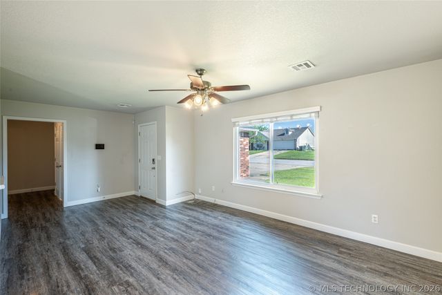 1105 W 22nd Street, Claremore, OK 74017
