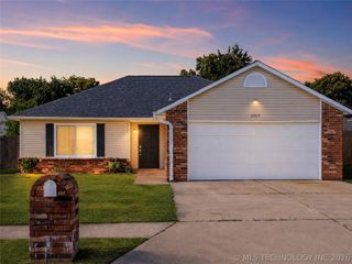 1105 W 22nd Street, Claremore, OK 74017