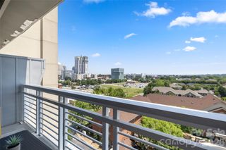 505 E 6th Street 915, Charlotte, NC 28202