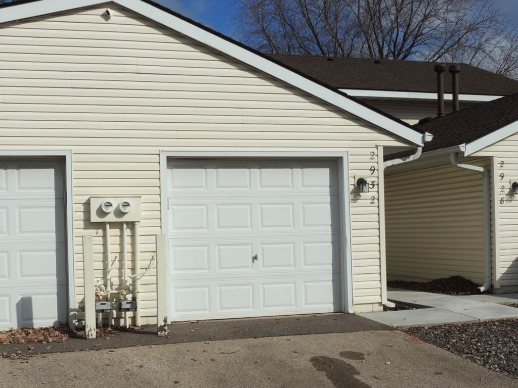 2932 67th Lane N, Brooklyn Center, MN 55430