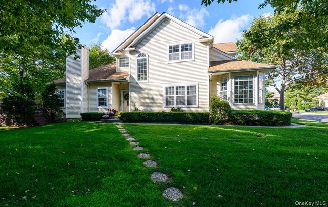 130 Cinnamon Court, Melville, NY 11747