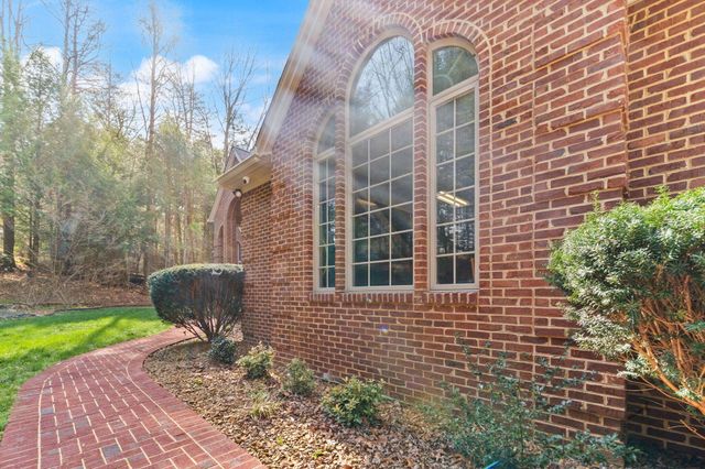1917 Mallard Drive, London, KY 40741