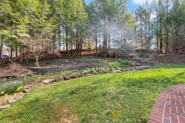 1917 Mallard Drive, London, KY 40741