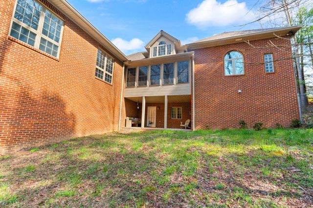 1917 Mallard Drive, London, KY 40741