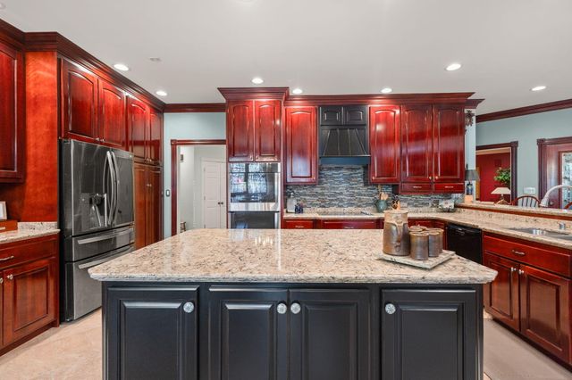 1917 Mallard Drive, London, KY 40741