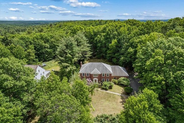 28 Brick Mill Road, Bedford, NH 03110