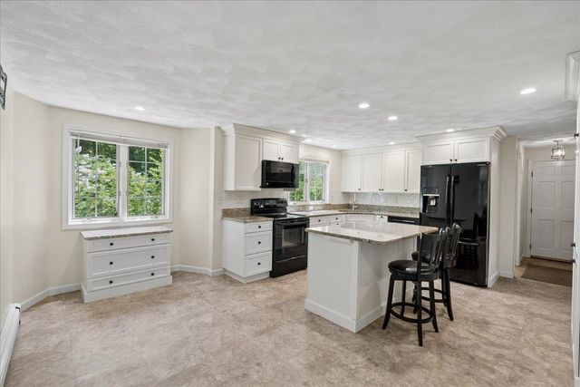 28 Brick Mill Road, Bedford, NH 03110