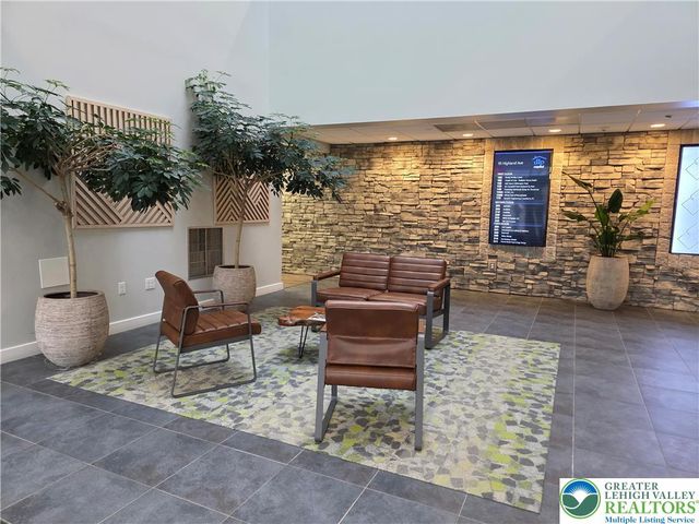 95 Highland Avenue 208, Hanover Twp, PA 18017