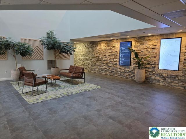 95 Highland Avenue 208, Hanover Twp, PA 18017