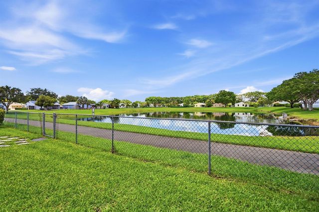 8131 Countrypark Drive, Boca Raton, FL 33433