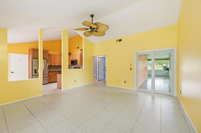 8131 Countrypark Drive, Boca Raton, FL 33433