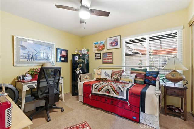 20002 Avenue Of The Oaks, Newhall, CA 91321