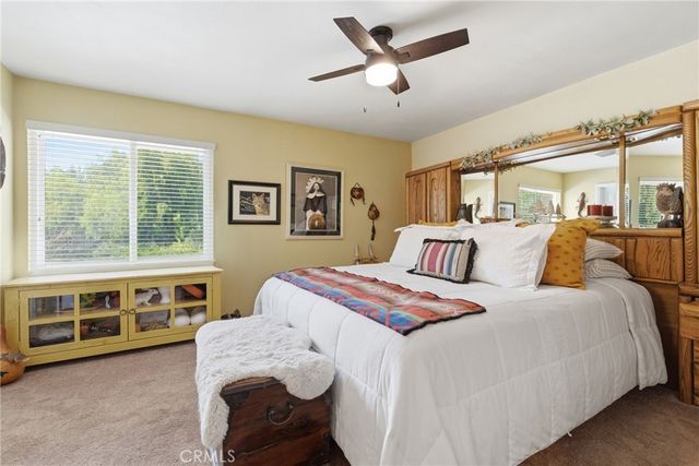 20002 Avenue Of The Oaks, Newhall, CA 91321