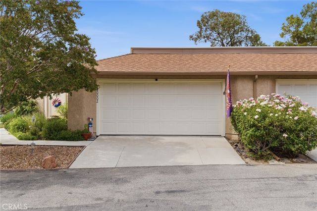 20002 Avenue Of The Oaks, Newhall, CA 91321