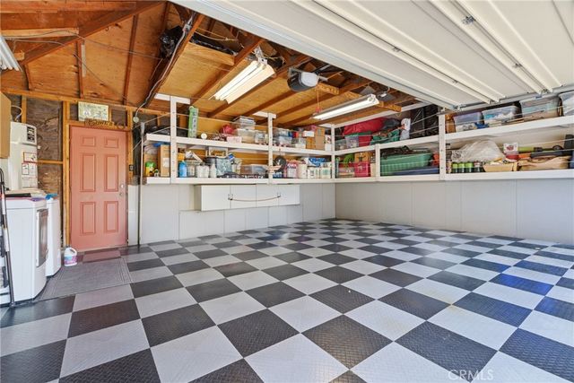 20002 Avenue Of The Oaks, Newhall, CA 91321