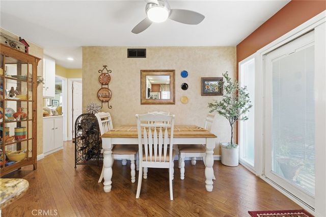 20002 Avenue Of The Oaks, Newhall, CA 91321