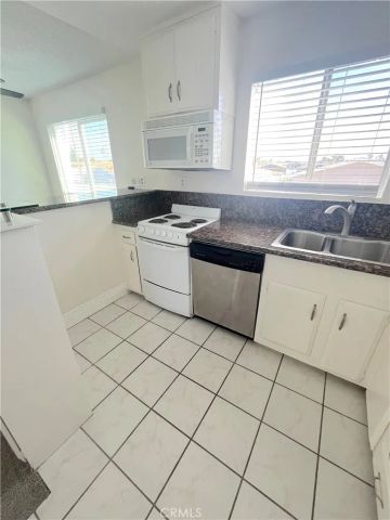 931 W 19th Street 35, Costa Mesa, CA 92627