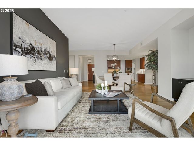 1025 Nw COUCH St 1212, Portland, OR 97209