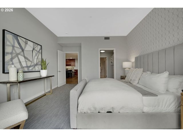 1025 Nw COUCH St 1212, Portland, OR 97209