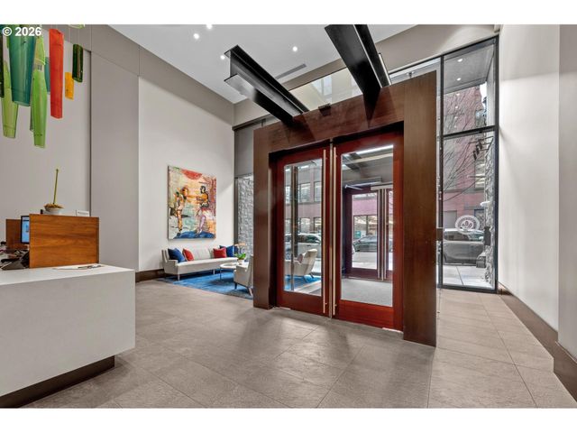 1025 Nw COUCH St 1212, Portland, OR 97209