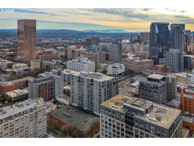 1025 Nw COUCH St 1212, Portland, OR 97209