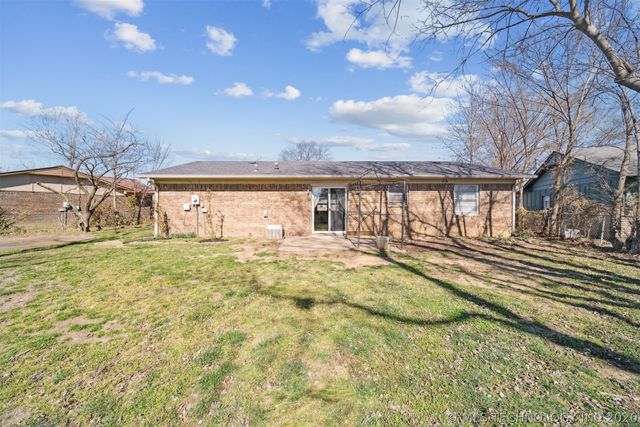 1117 W 16th Street, Claremore, OK 74017