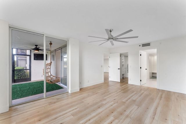 5260 NW 2nd Avenue 105, Boca Raton, FL 33487