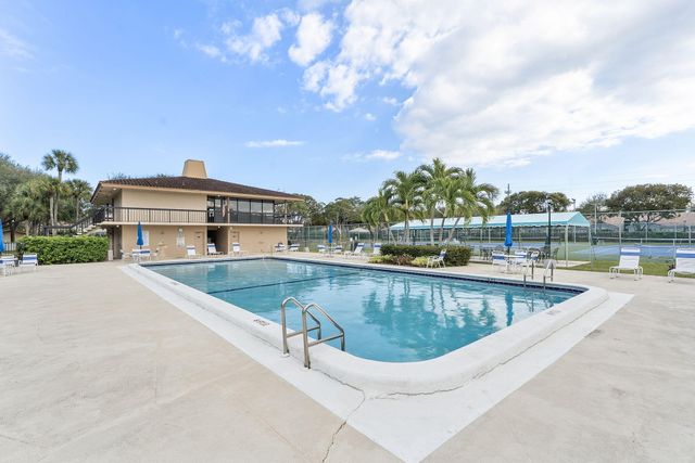 5260 NW 2nd Avenue 105, Boca Raton, FL 33487