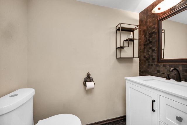 7655 Bellerive Drive 3, Houston, TX 77036