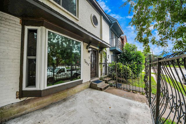 7655 Bellerive Drive 3, Houston, TX 77036