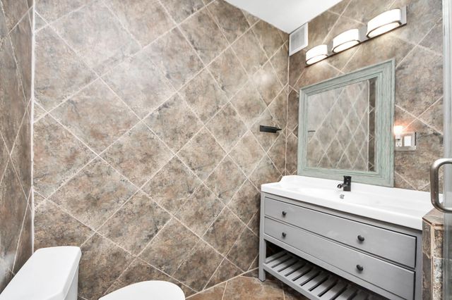 7655 Bellerive Drive 3, Houston, TX 77036