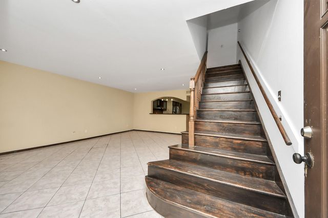 7655 Bellerive Drive 3, Houston, TX 77036