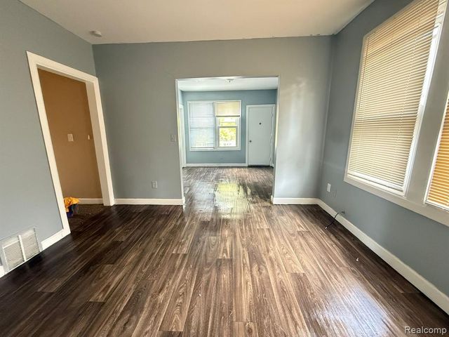 9721 Otsego Street, Detroit, MI 48204